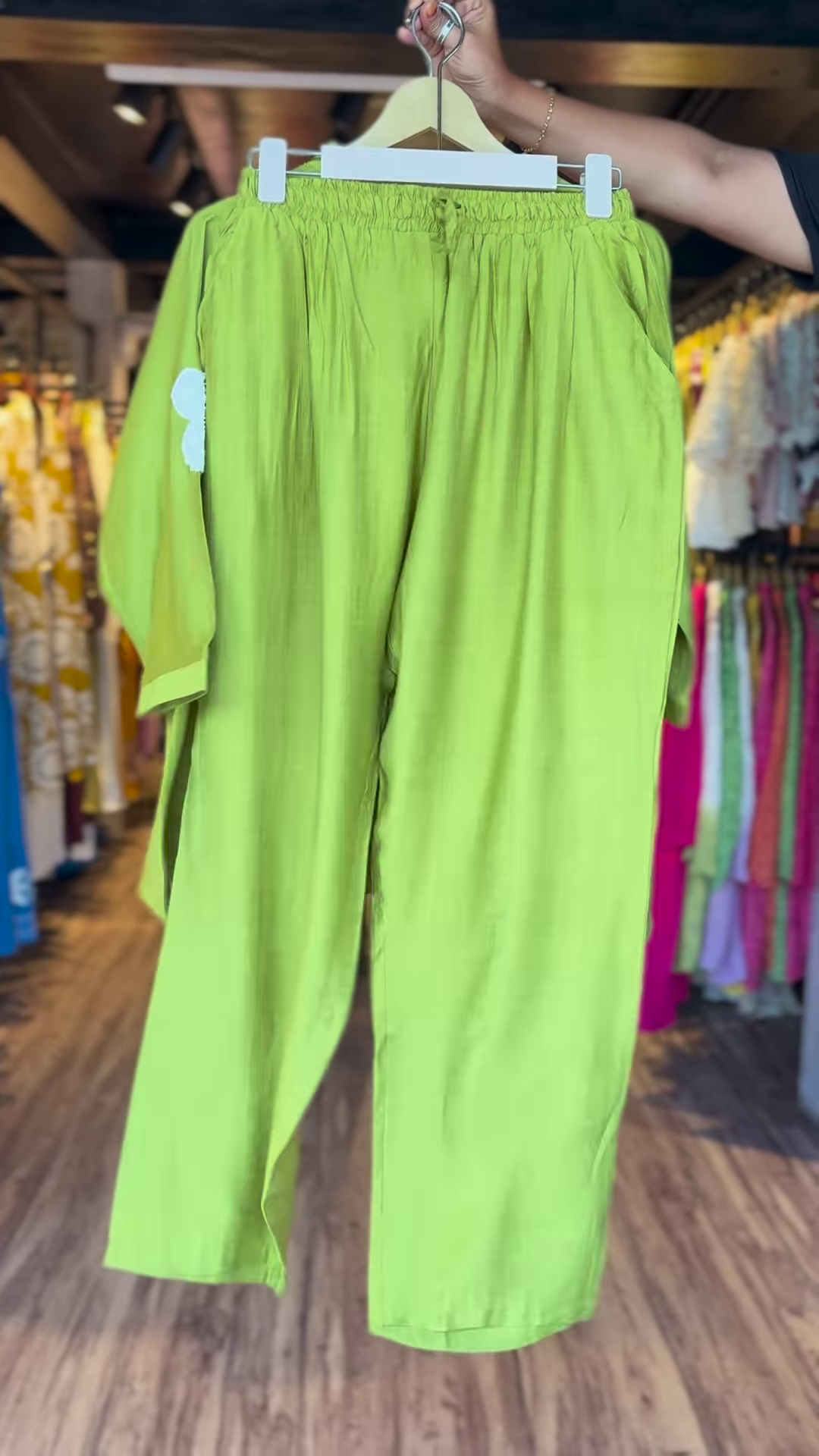 Vibrant Green Co-ord Set with Playful Floral Appliques – Chic Women’s Casual Wear