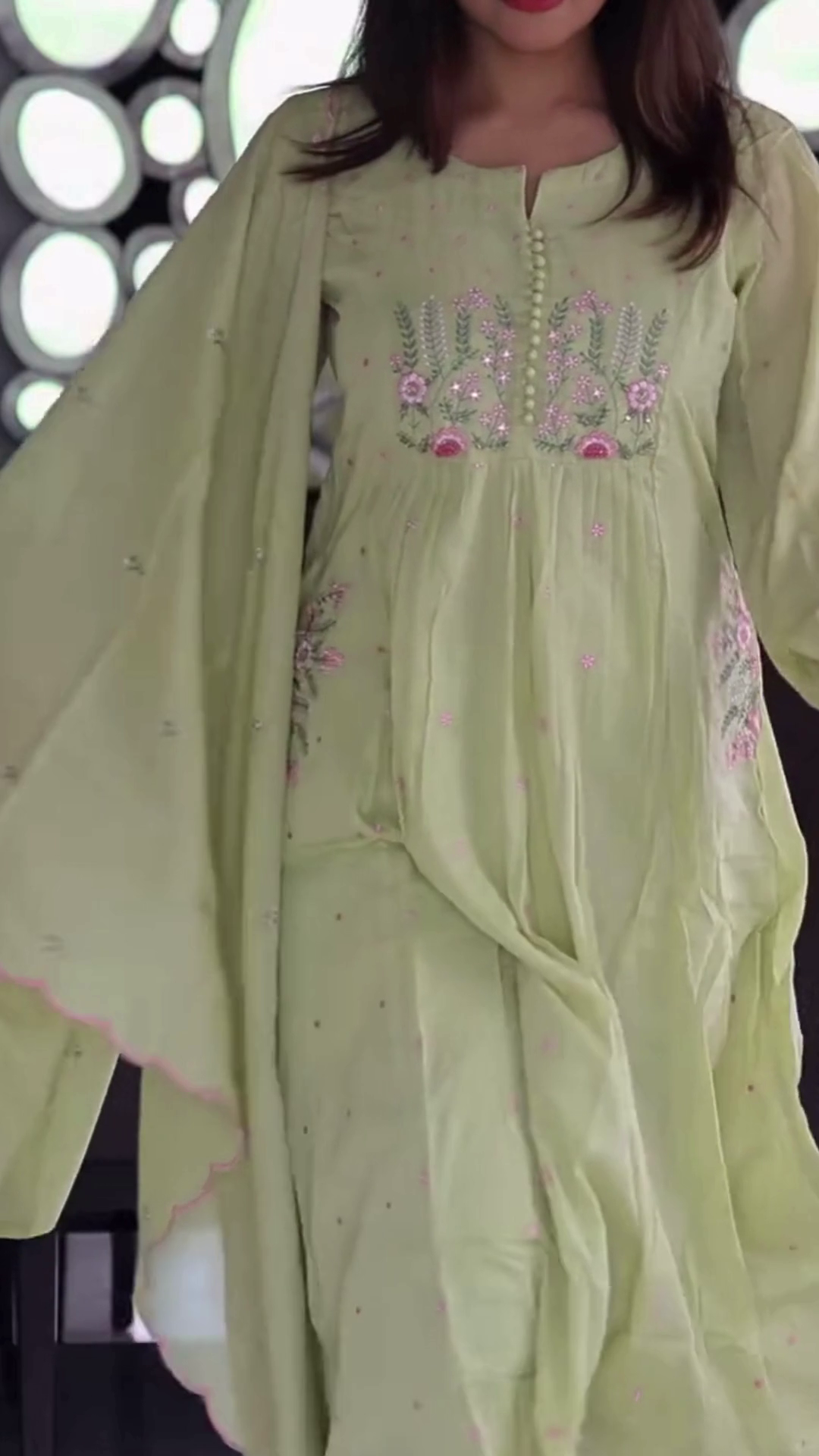 Women’s Light Green Embroidered Kurti with Floral Threadwork – Elegant Long-Sleeve Ethnic Casualwear