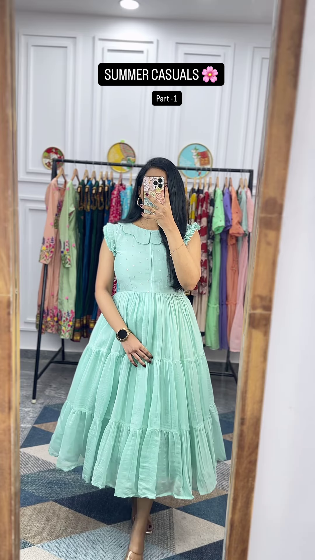 Women’s Light Green Tiered Ruffle Dress – Summer Casualwear with Mirror Portrait Styling
