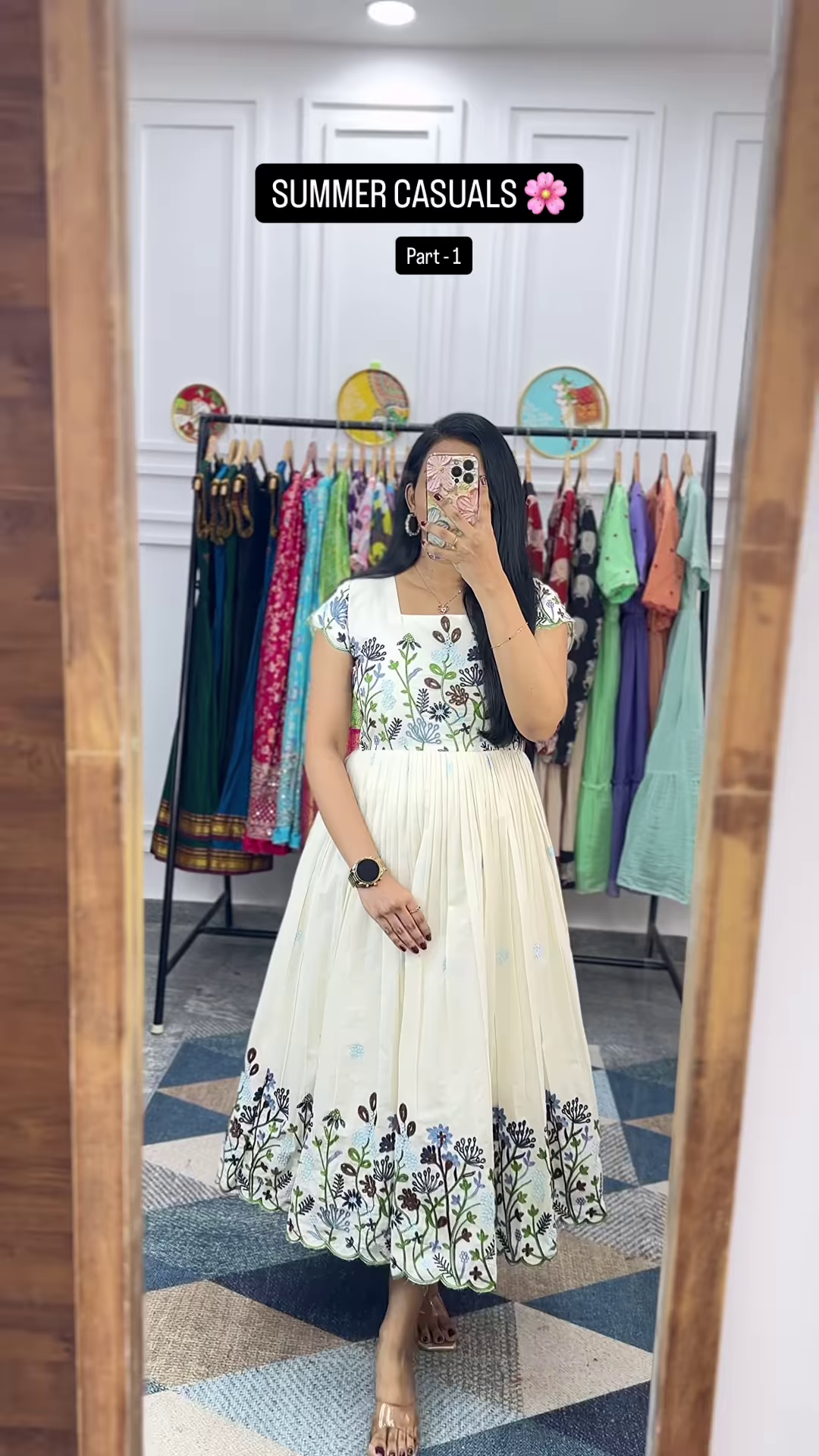 Women’s Light Green Tiered Ruffle Dress – Summer Casualwear with Mirror Portrait Styling