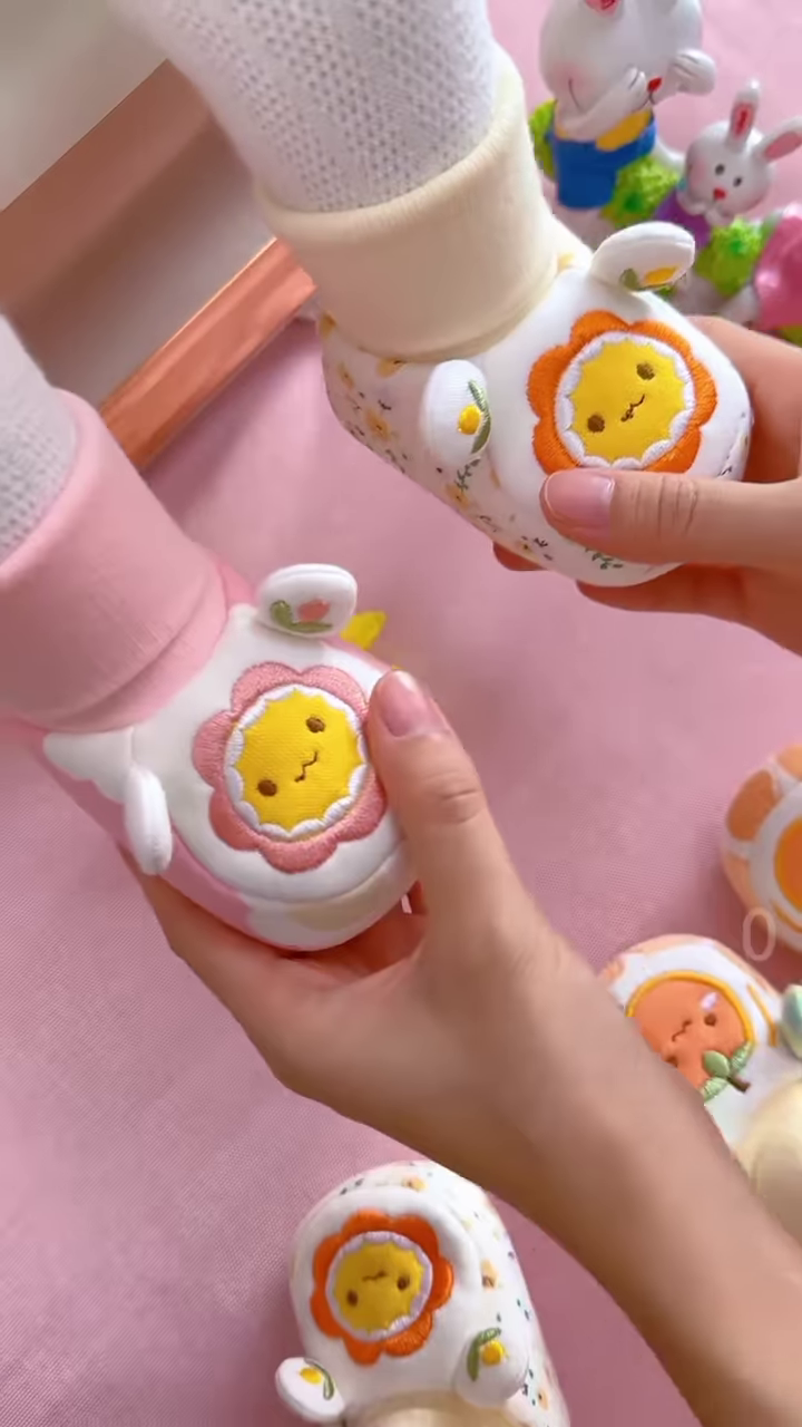 Flower-Faced Plush Toys 🌸🧸 With Embroidered Details & Dress-Up Appeal – Multi-Color Variants