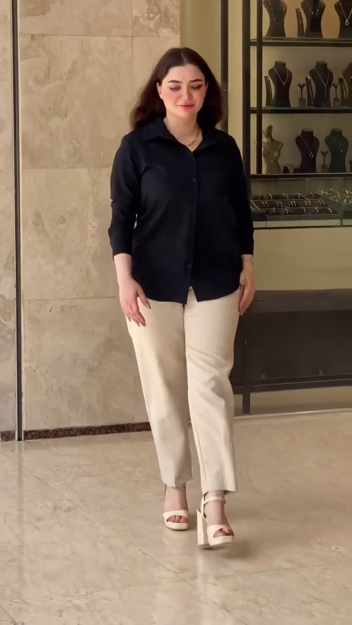 Effortless Chic: The Ultimate Oversized Button-Down Shirt