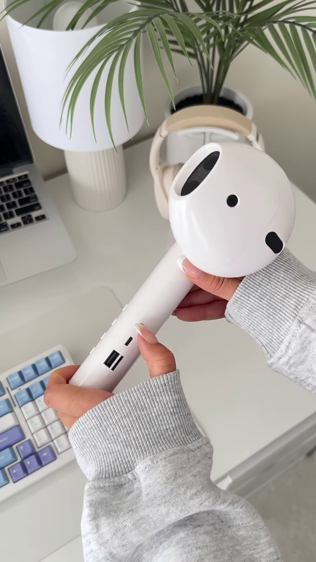 Oversized Single Earbud Style Bluetooth Speaker – Novelty Wireless Audio Device