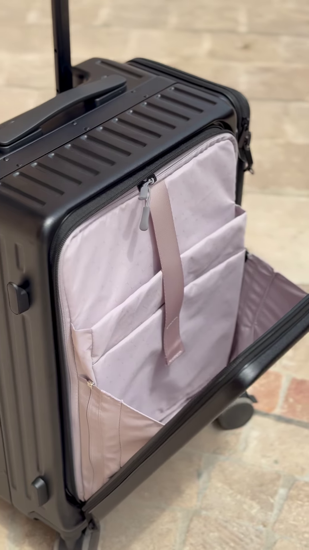 Expandable Carry-On Suitcase with Detachable Compartment and Spinner Wheels