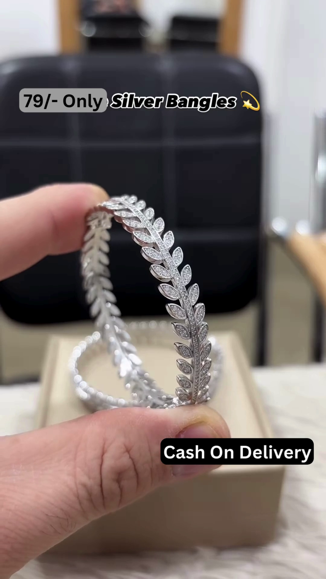 Elegant Silver-Toned Leaf Design Bangle Set with Sparkling CZ Accents