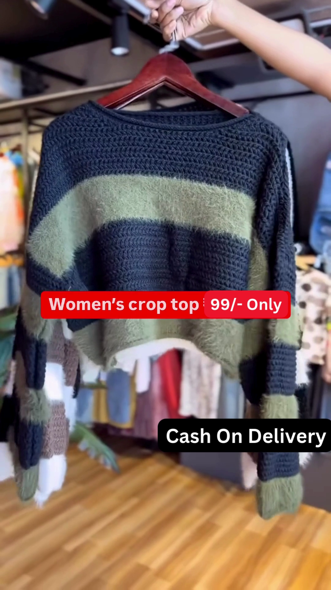 Stylish Women’s Chunky Knit Striped Crop Top with Long Sleeves