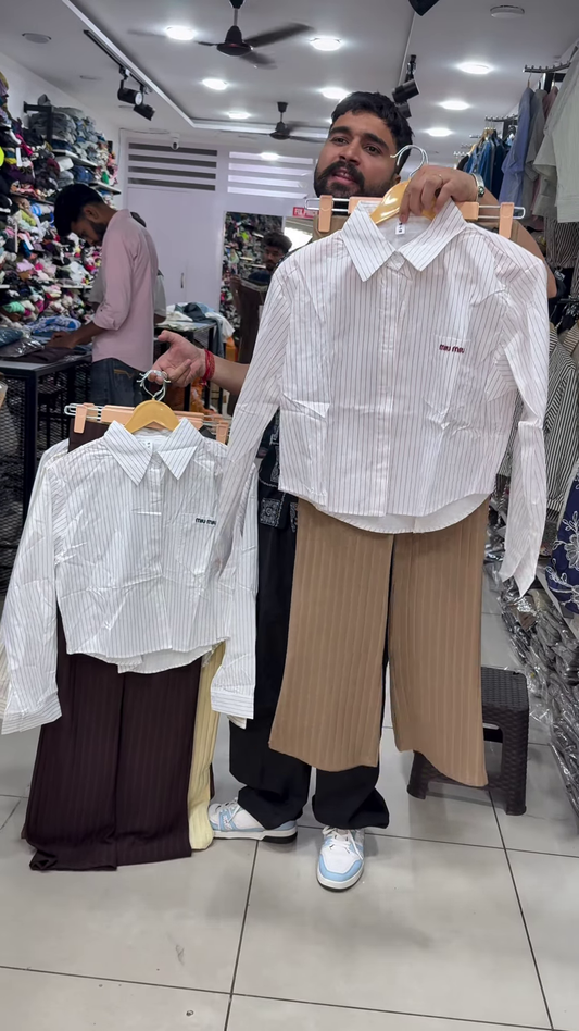 Trendy Women’s Cropped Pinstripe Shirt and Wide-Leg Pleated Pants Set