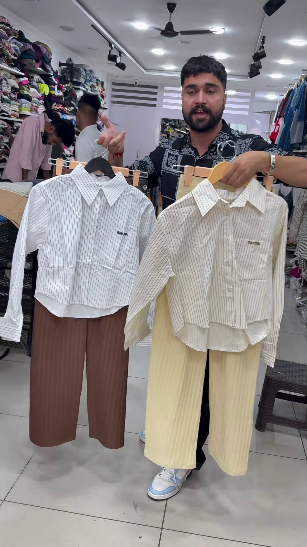 Trendy Women’s Cropped Pinstripe Shirt and Wide-Leg Pleated Pants Set