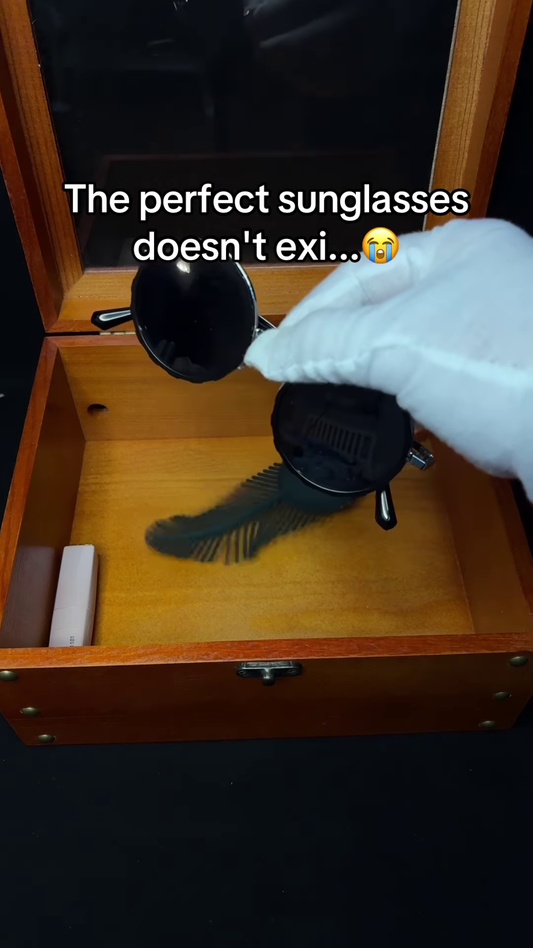 Lightweight Round Sunglasses with Reflective Blue Lenses and Minimalist Frame