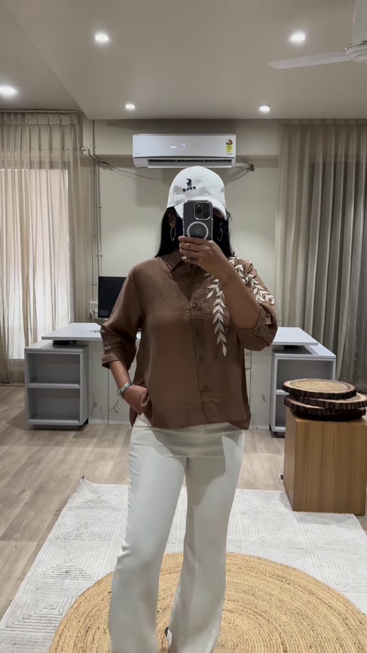 Lightweight Textured Button-Down Shirt with Three-Quarter Sleeves