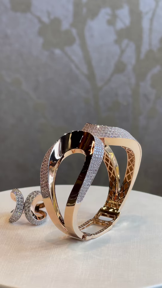 Exquisite Two-Tone Pavé Diamond Bangle and Ring Set with Sculptural Design