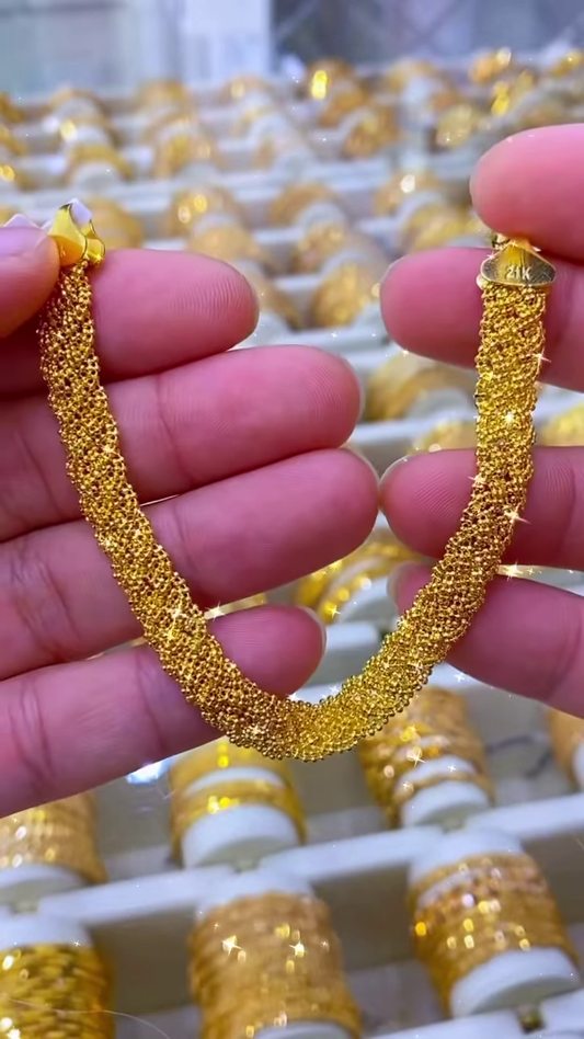 Luxurious Gold-Toned Textured Mesh Bracelet