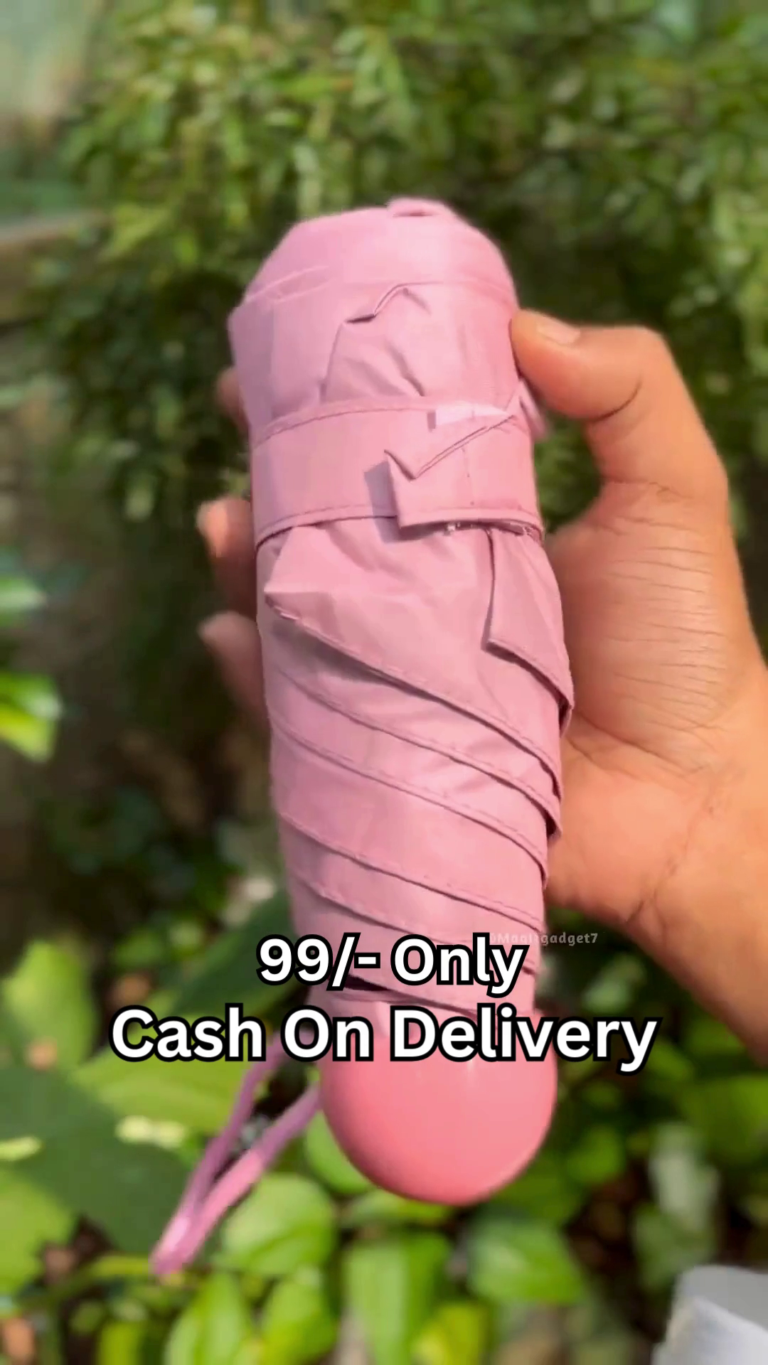 Portable Capsule Raincoat in Bottle Case – Waterproof & Travel-Friendly Rainwear