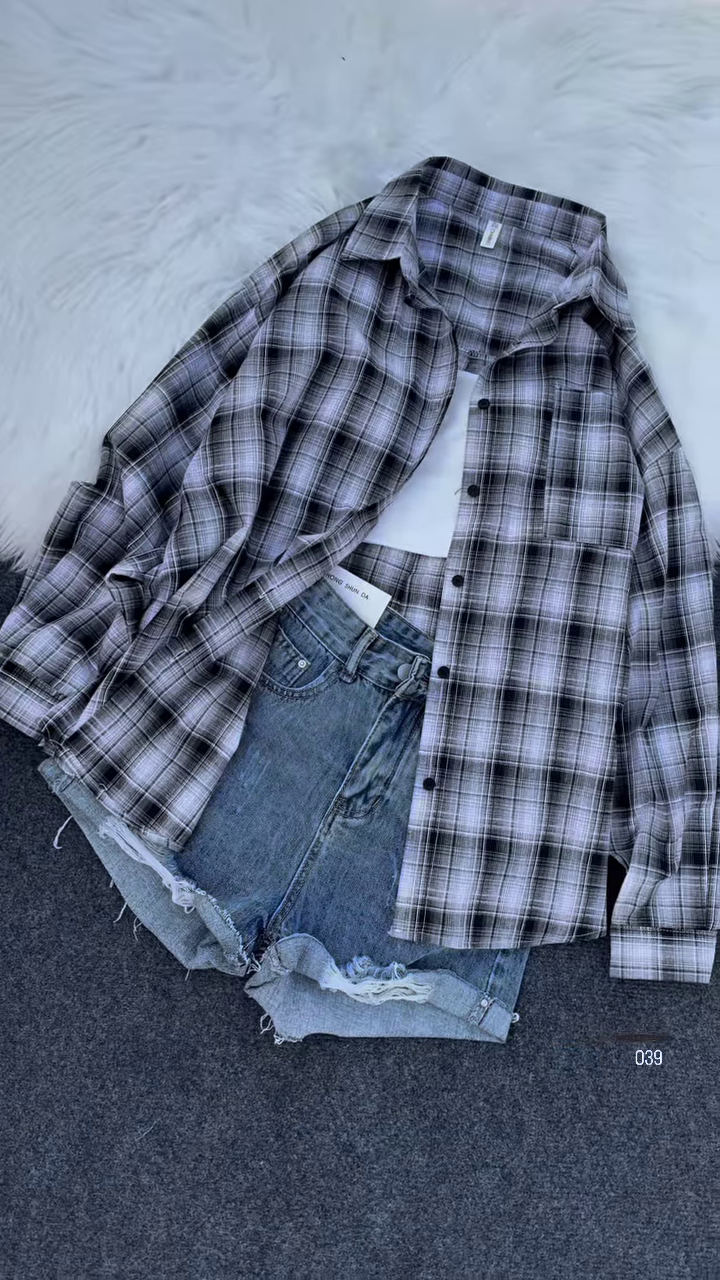 Plaid Oversized Shirt with Ripped Denim Shorts – Casual Street Style Combo for Women