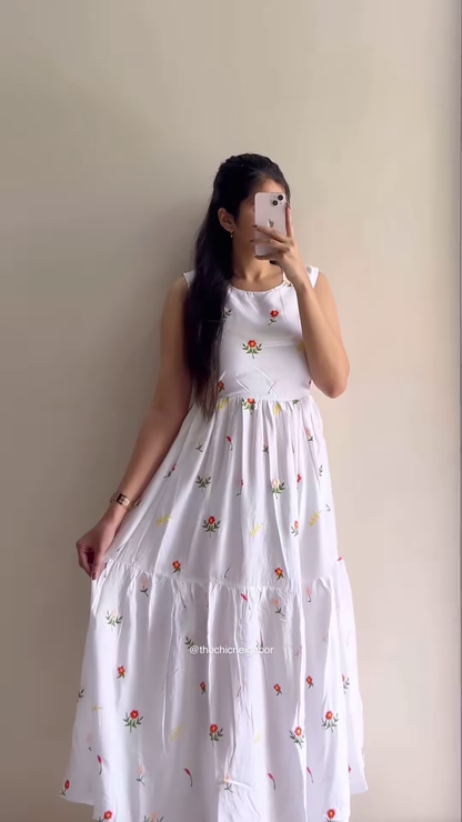 Elegant Printed Tiered Dress for Women – Stylish Maroon & White Midi Dress – Available in 6 Colors