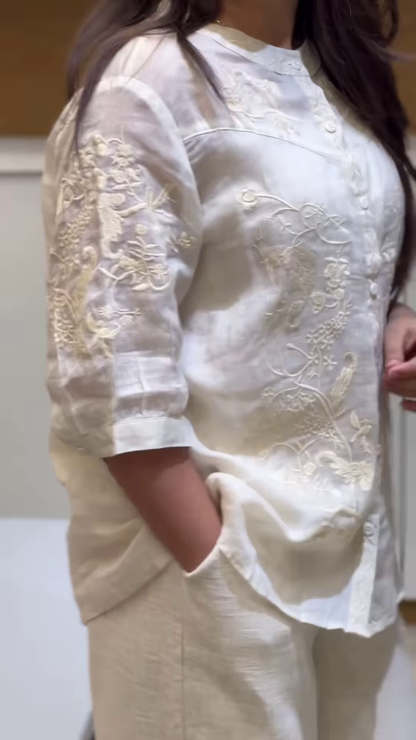 Embroidered Ivory Mandarin Collar Shirt with Matching Trousers – Lightweight Ethnic Summerwear
