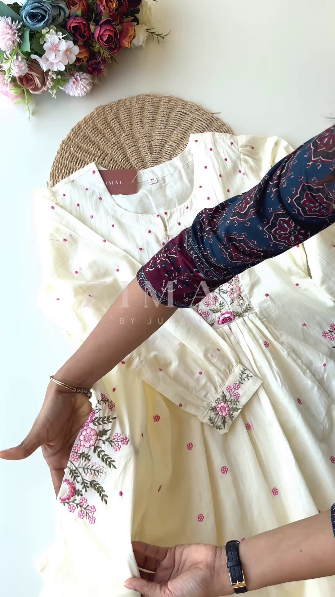 Women’s Light Green Floral Embroidered Long Kurti – Pastel Ethnicwear with White-Pink Motifs & Sleeve Detailing