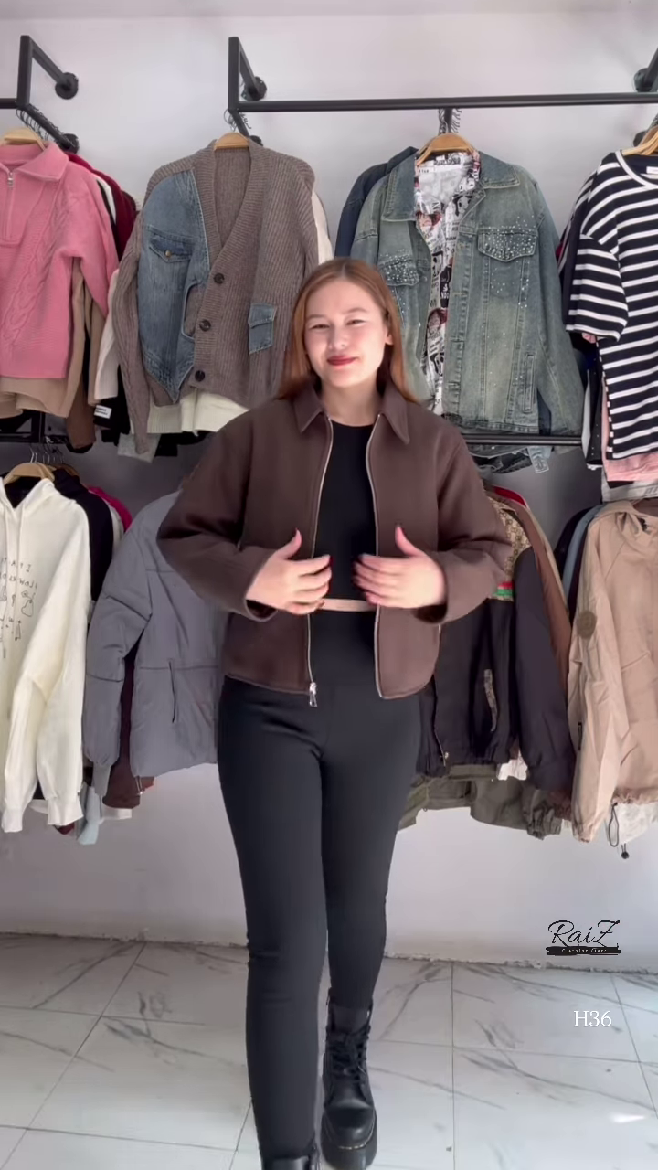 Minimalist Zip-Up Jacket – Cozy, Clean, and Effortlessly Chic ✨🧥