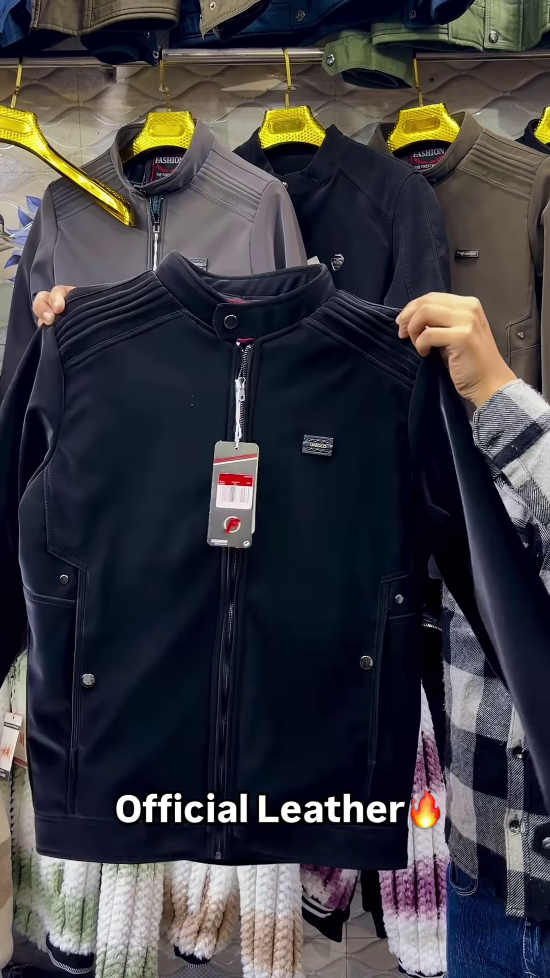 Moto-Stitch Leather Jacket – Sleek, Durable, and Always In-Style 🧥