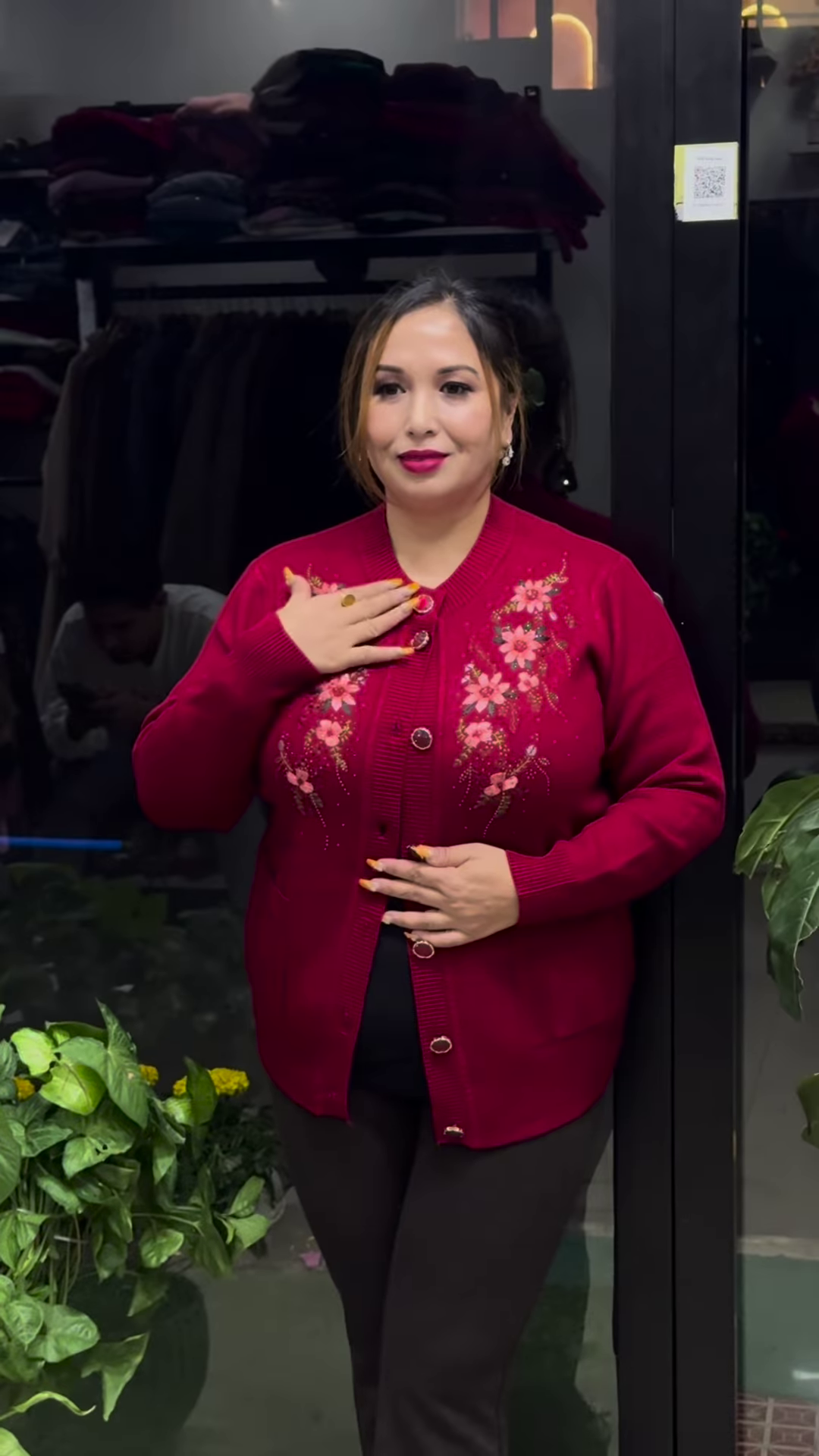 Embroidered Floral Cardigan – Elegant Warmth with Everyday Comfort 🌸🧥