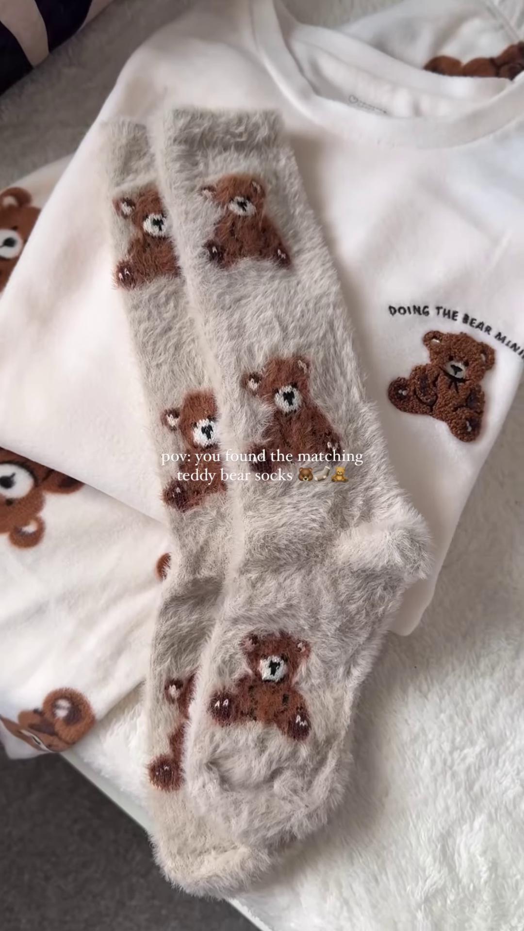 Teddy Bear Print White Lounge Set with Matching Socks