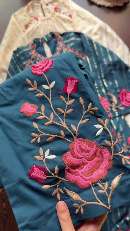 Embroidered Kurta Trio with Gold Stripes – Floral Neckline Ethnicwear in Green, Blue & White