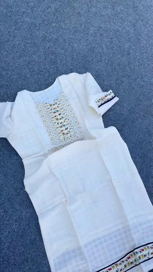 White Embroidered Kurta Set with Animal Motif Dupatta & Pants – Comfort-Focused Ethnicwear for Women
