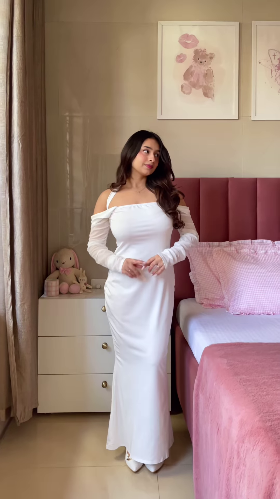 White Off-Shoulder Maxi Dress – Elegant Long Partywear for Women with Flowing Silhouette