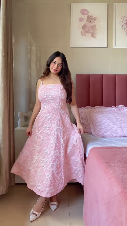 Pink Heart-Print Off-Shoulder Maxi Dress – Romantic Casual Wear for Women