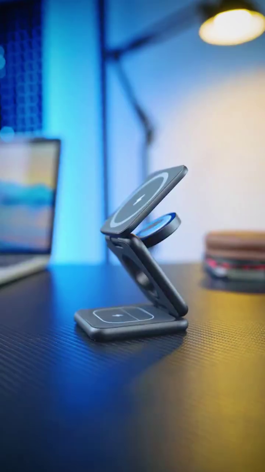 3-in-1 Foldable Magnetic Wireless Charging Station – Compact Fast Charger for Phone, Watch & Earbuds