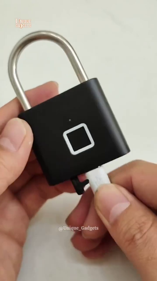 Smart Fingerprint Padlock – No Keys Needed!