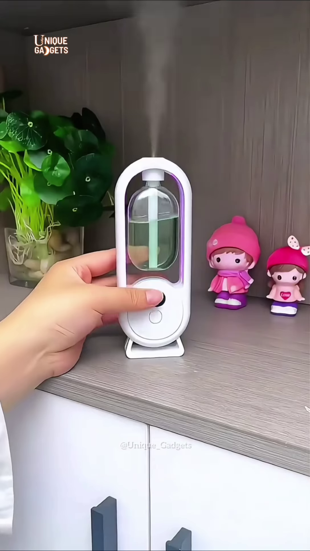 Modern Arch LED Humidifier: Compact Ultrasonic Cool Mist Diffuser for Home and Office