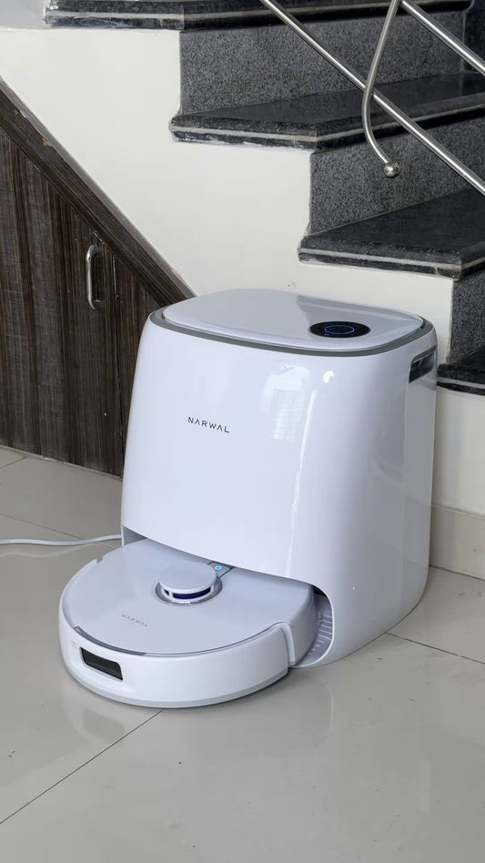 Smart Self-Emptying Robot Vacuum and Mop with Automatic Mop Washing