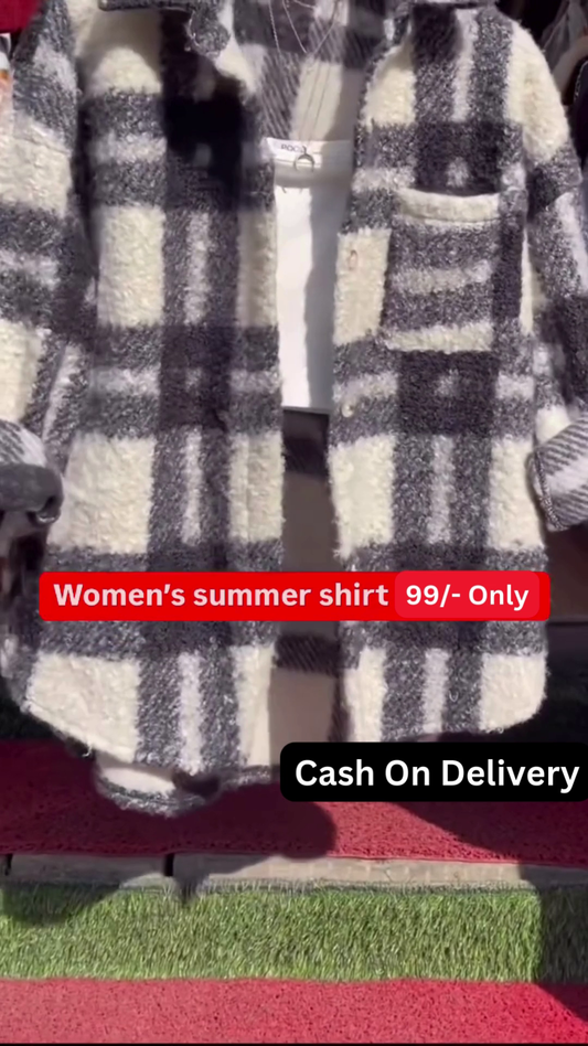 Stylish Women’s Chunky Knit Striped Crop Top with Long Sleeves