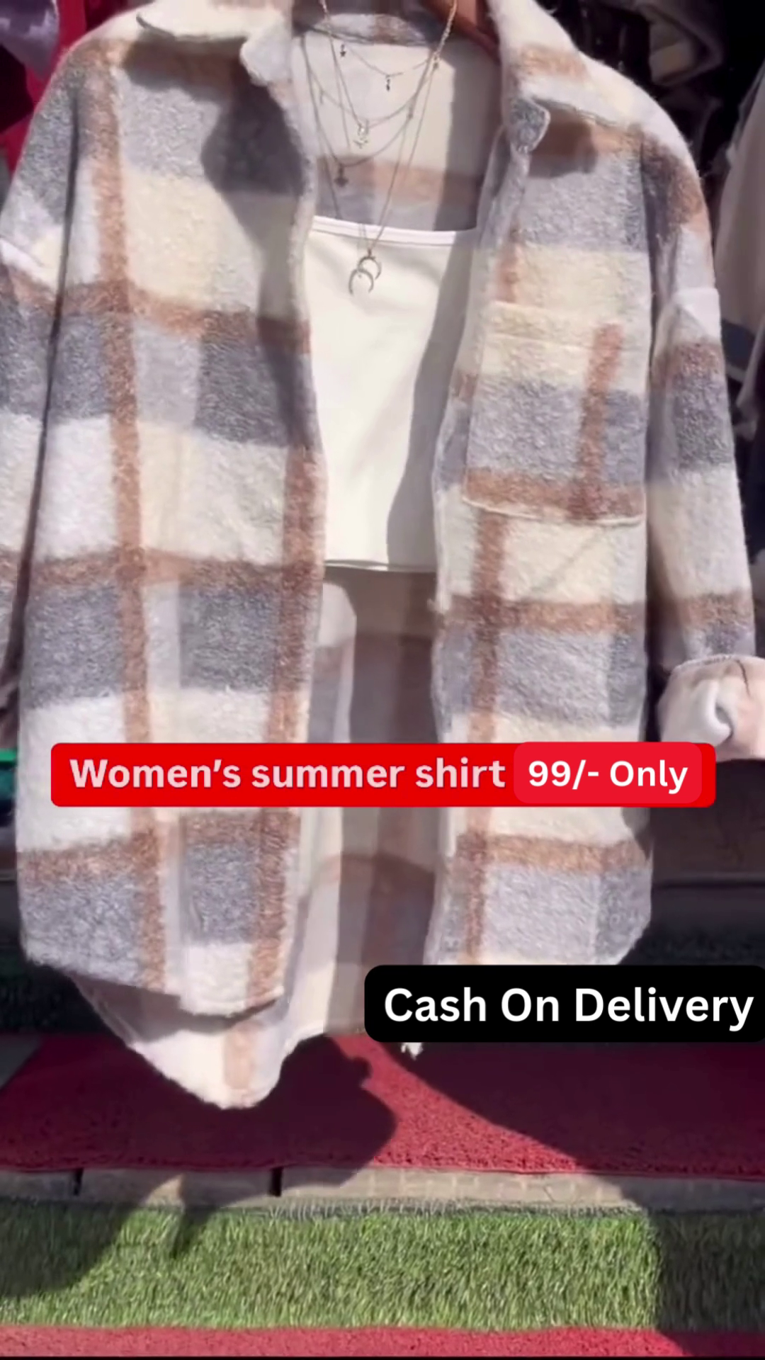 Stylish Women’s Chunky Knit Striped Crop Top with Long Sleeves