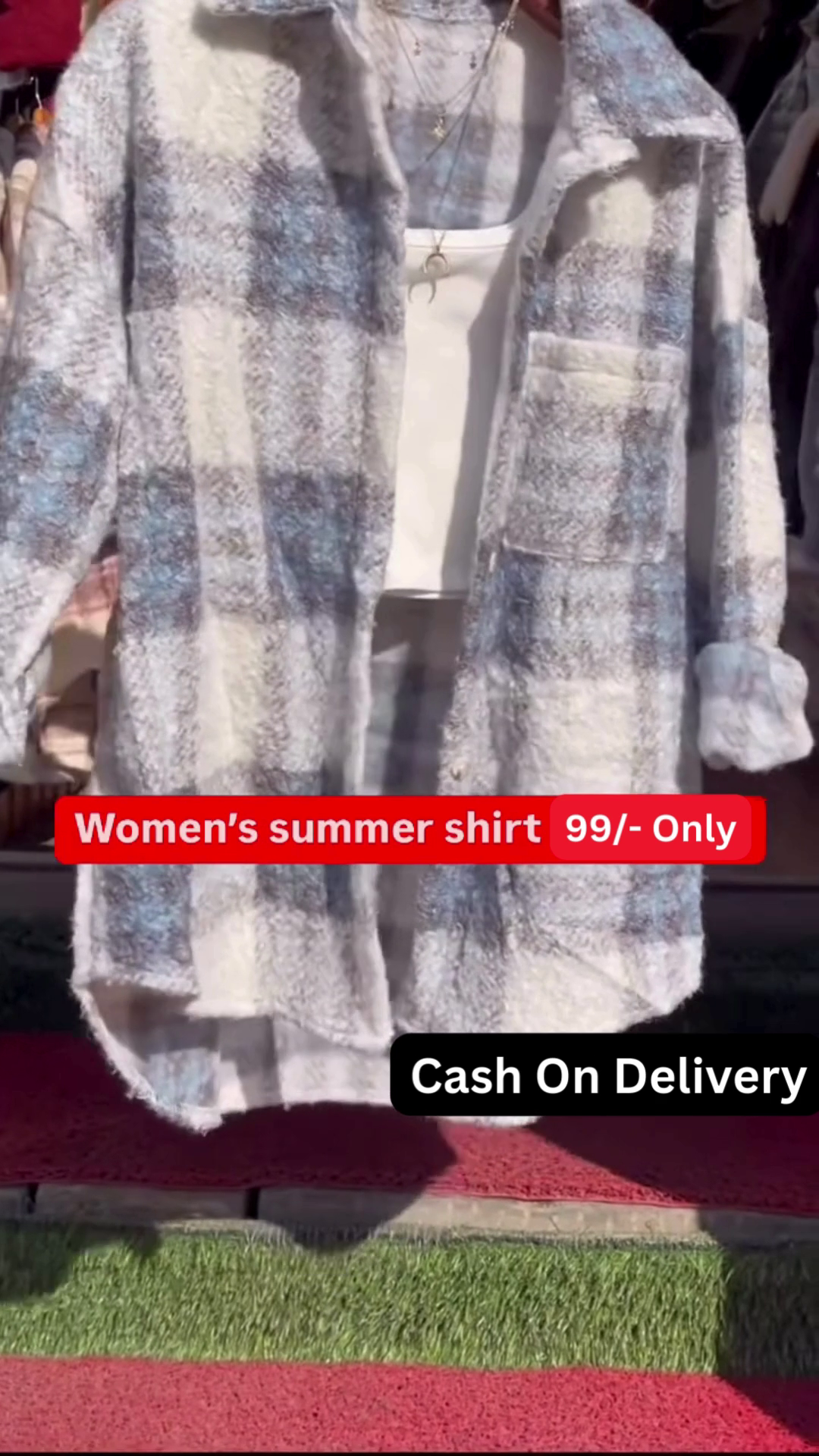 Stylish Women’s Chunky Knit Striped Crop Top with Long Sleeves