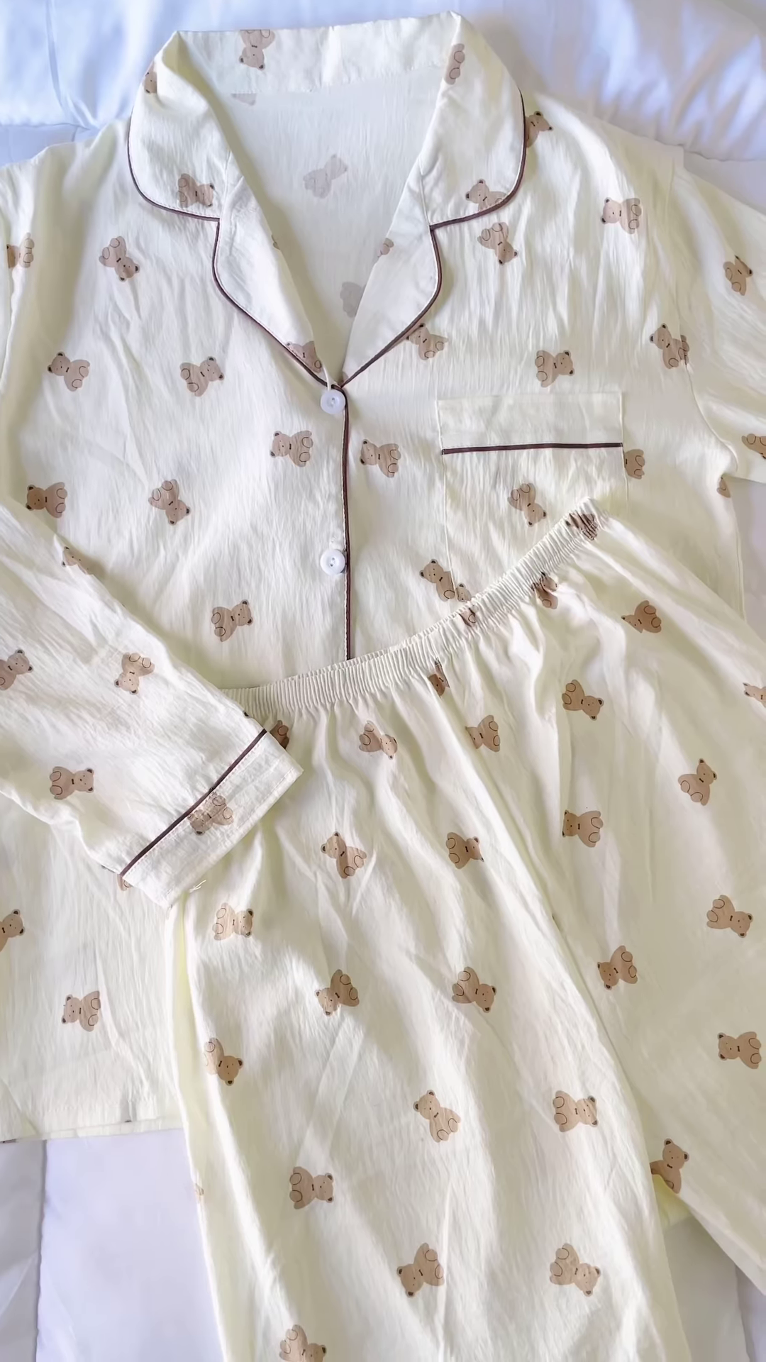 Comfortable Women's Heart Print Long Sleeve Pajama Set with Contrast Piping