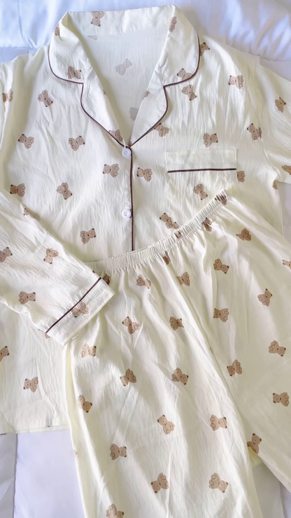 Comfortable Women’s Heart Print Long Sleeve Pajama Set with Contrast Piping