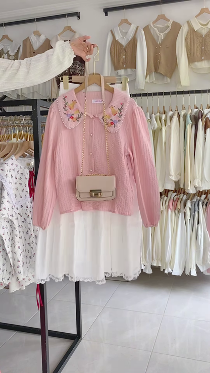 Charming Women's Embroidered Blouse and Layered Tulle Skirt Outfit with Crossbody Bag
