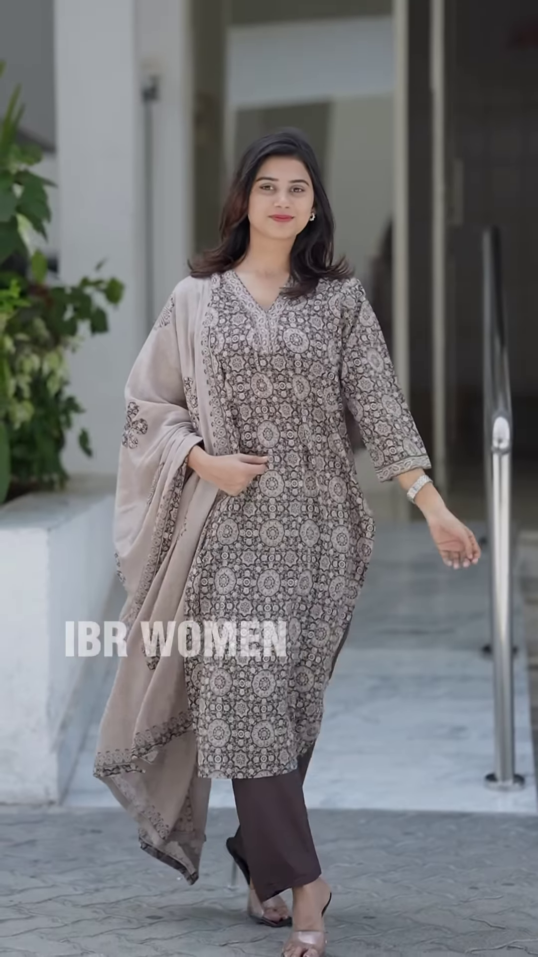 Elegant Printed Kurta Set with Coordinating Dupatta and Solid Pants