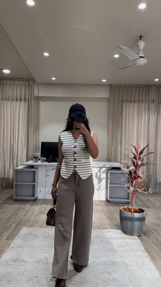 Chic Sleeveless Knit Top with Button Front and Wide-Leg Knit Pants Outfit
