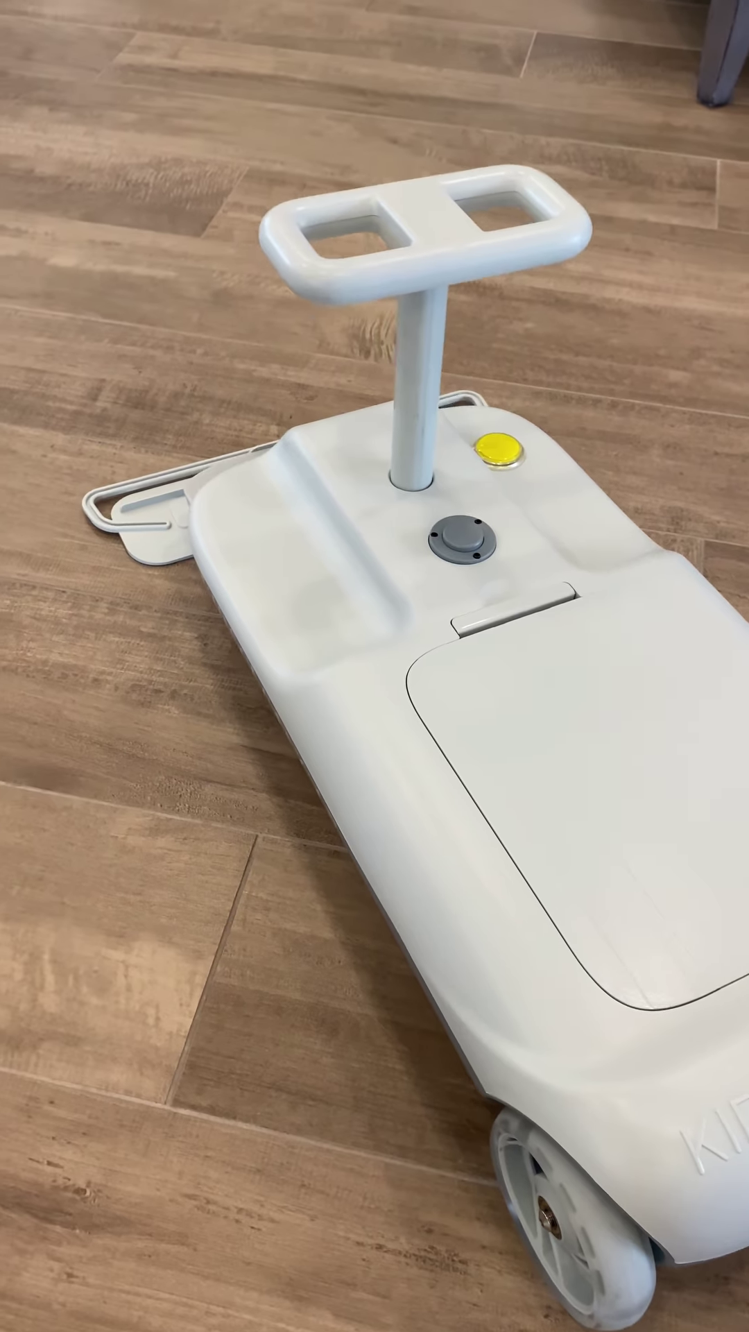 Hands-Free Microfiber Mop with Washable Pad for Floor Cleaning