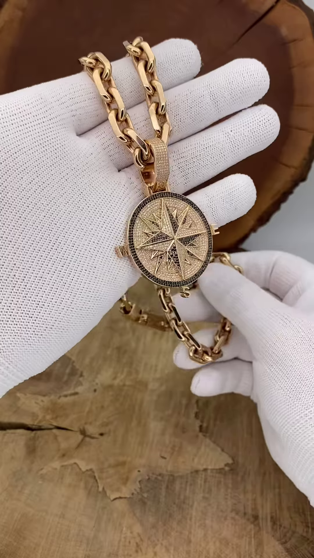 Statement Gold-Toned Compass Pendant Necklace with Intricate Detailing
