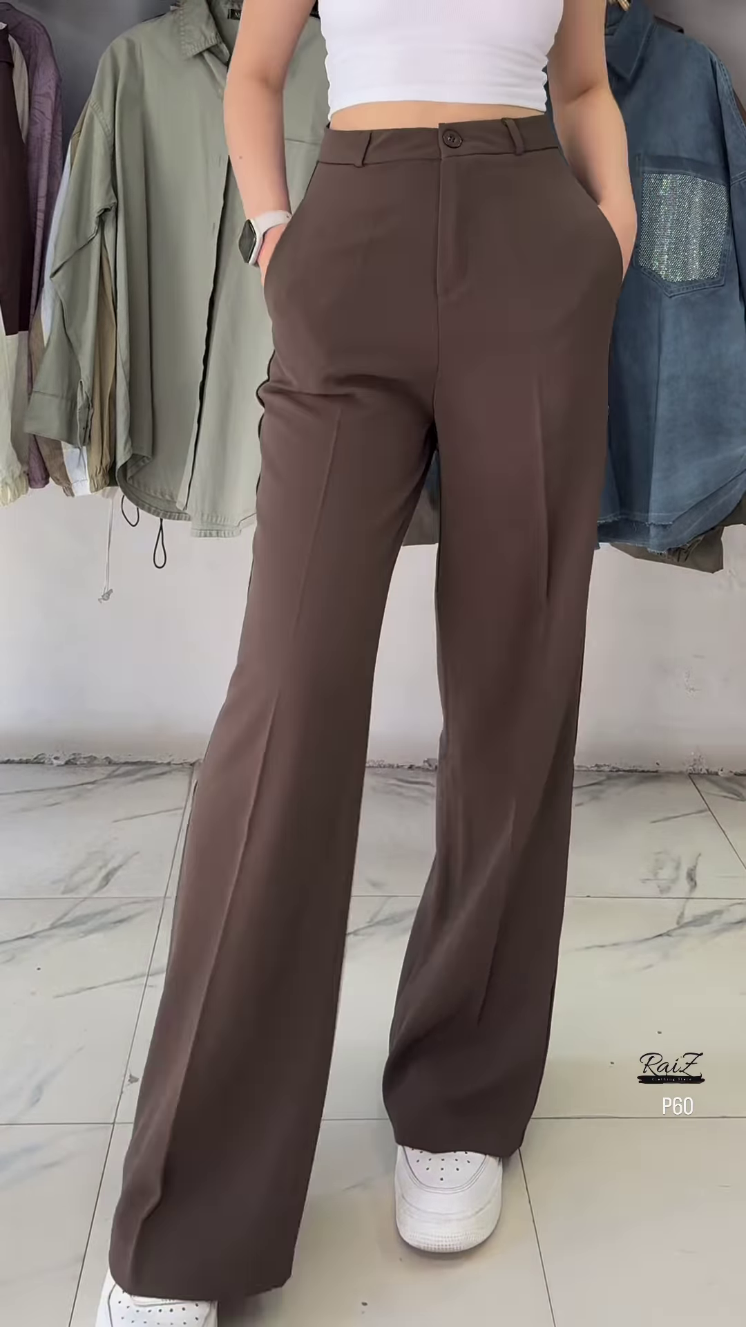 High-Waisted Wide-Leg Trousers in Solid Earth Tone
