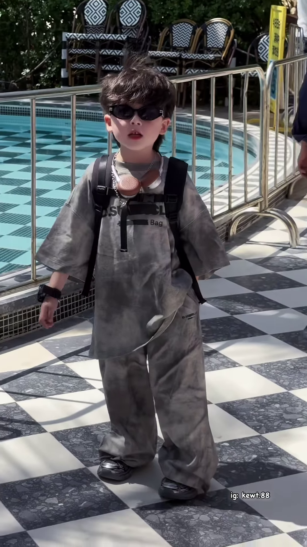 Trendy Tie-Dye Outfit Set for Kids with Backpack