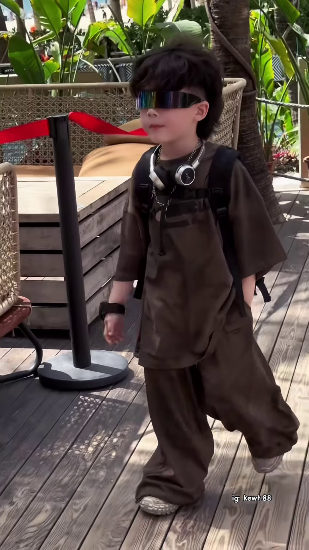 Trendy Tie-Dye Outfit Set for Kids with Backpack