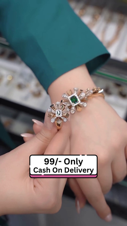 Luxurious Two-Tone Statement Necklace Set with Emerald Green Gemstone and Geometric Design