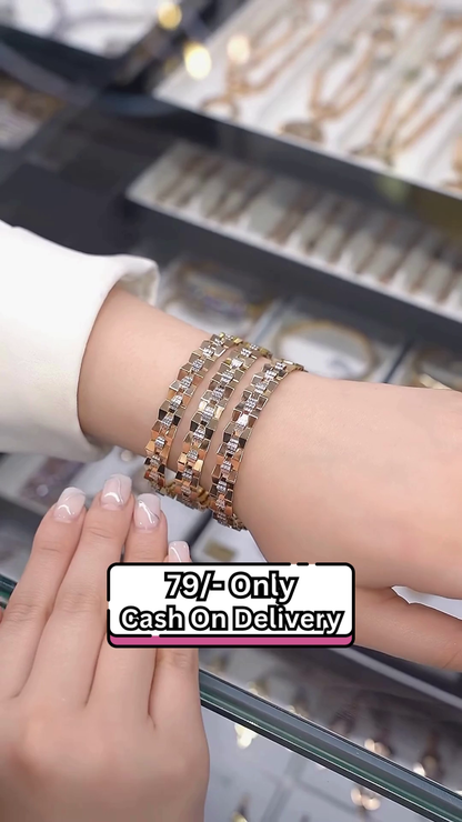 Luxurious Gold-Toned Pave Link Bracelet with Geometric Design