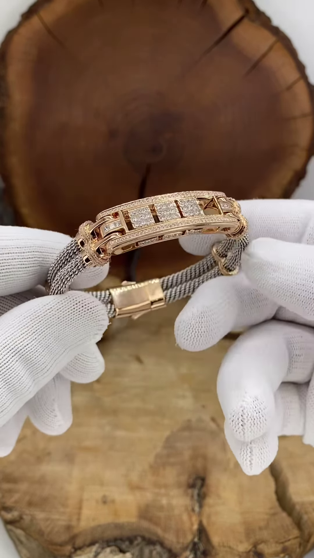 Sophisticated Two-Tone Cable Bracelet with Rose Gold-Toned Accents and Pavé Detailing