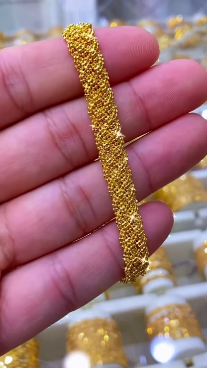 Luxurious Gold-Toned Textured Mesh Bracelet